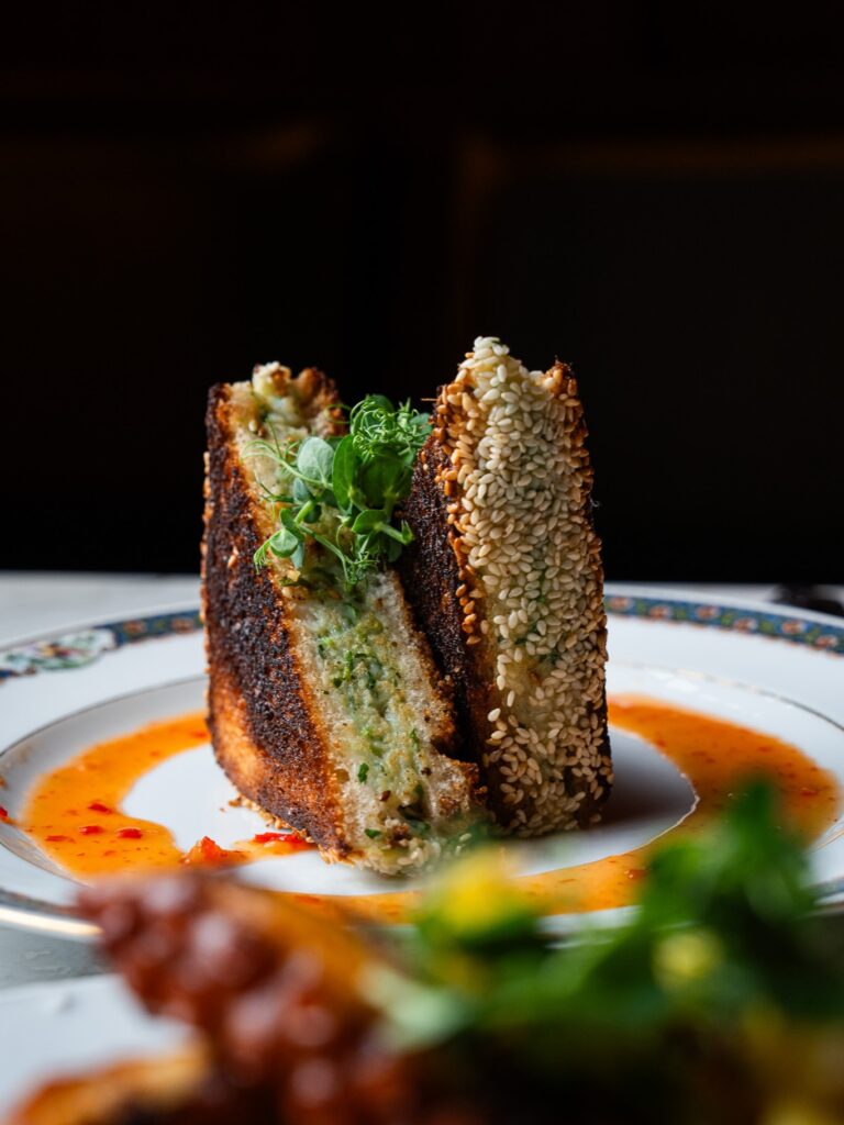 Toasted sandwich with green filling